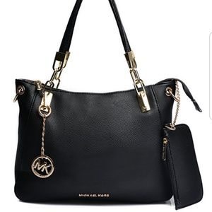 Michael Kors Shoulder tote&wallet.